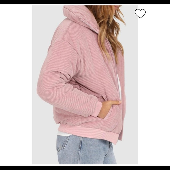 Lost in lunar Cleo bomber - Picture 3 of 3